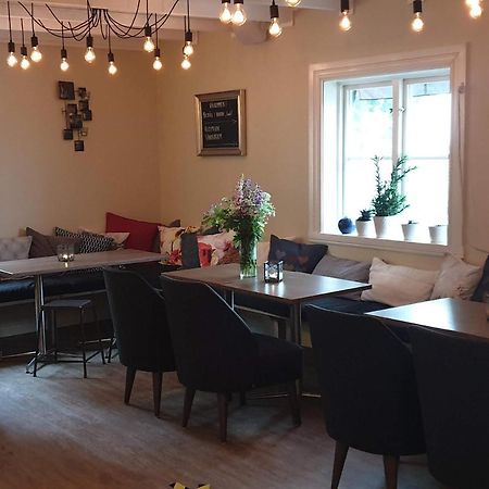Strandterrassen Hostel Гренна Экстерьер фото