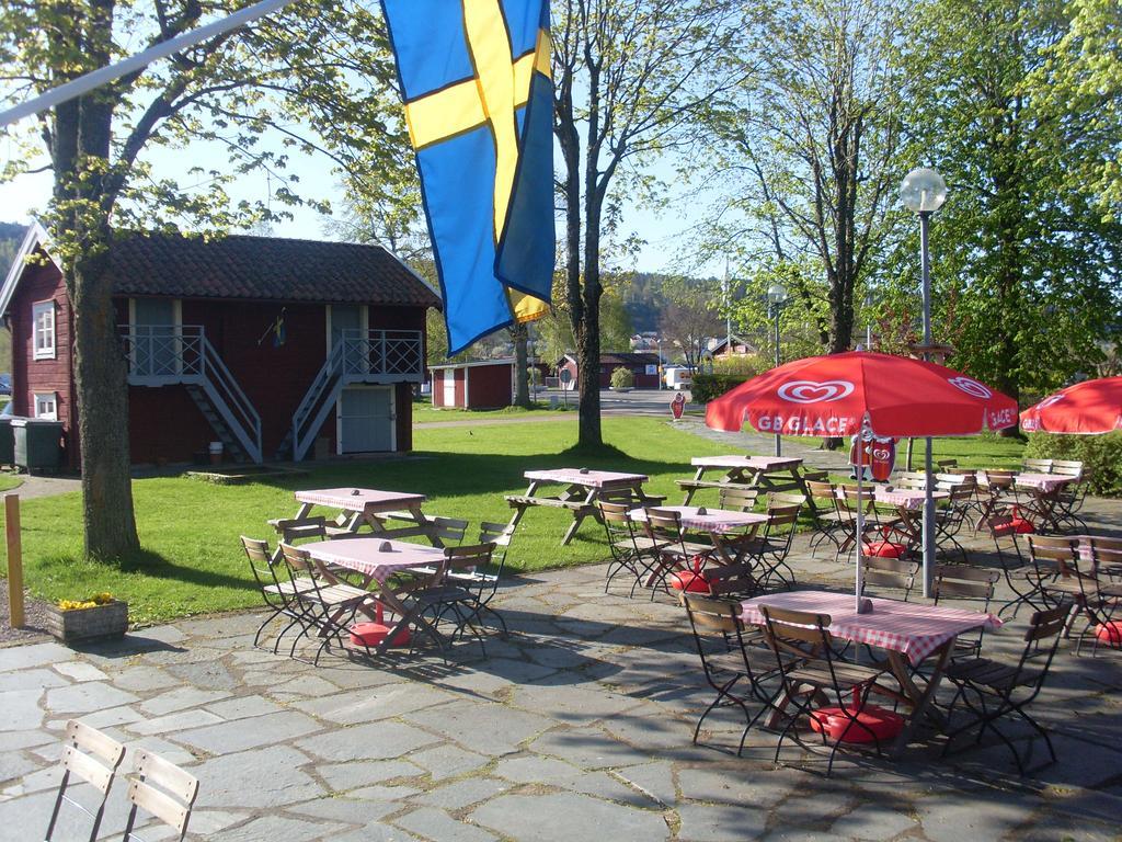 Strandterrassen Hostel Гренна Экстерьер фото